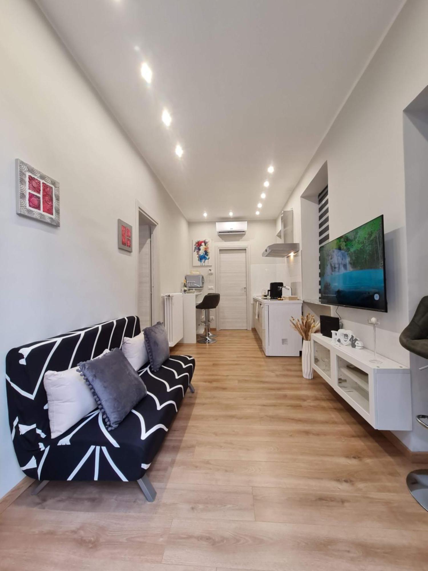 Raymihome Rubiana Apartment